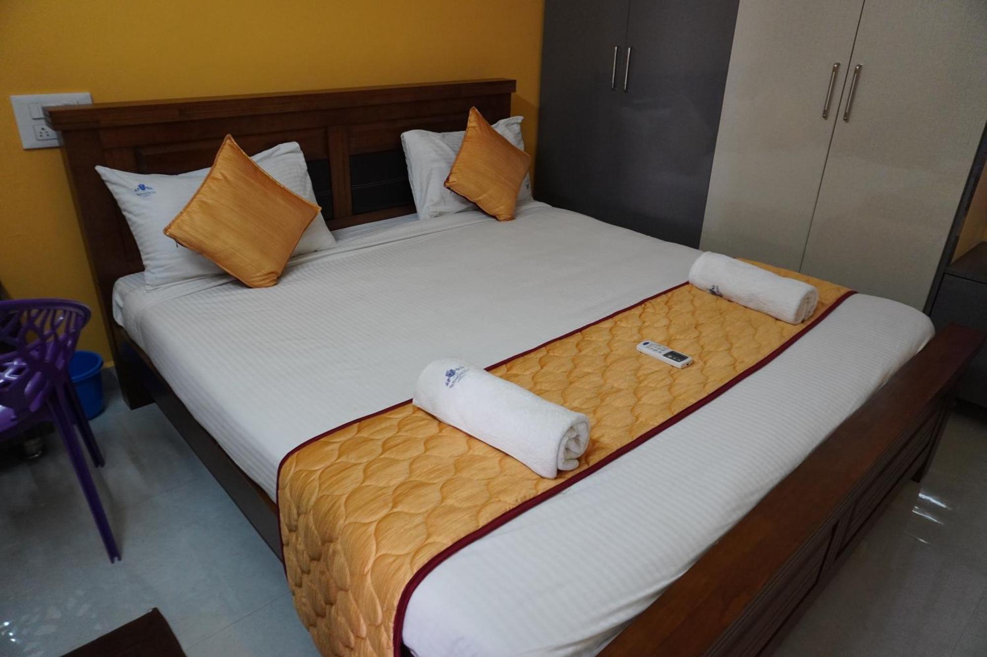 Tirumala Premium Home Stay Tirupati Buitenkant foto