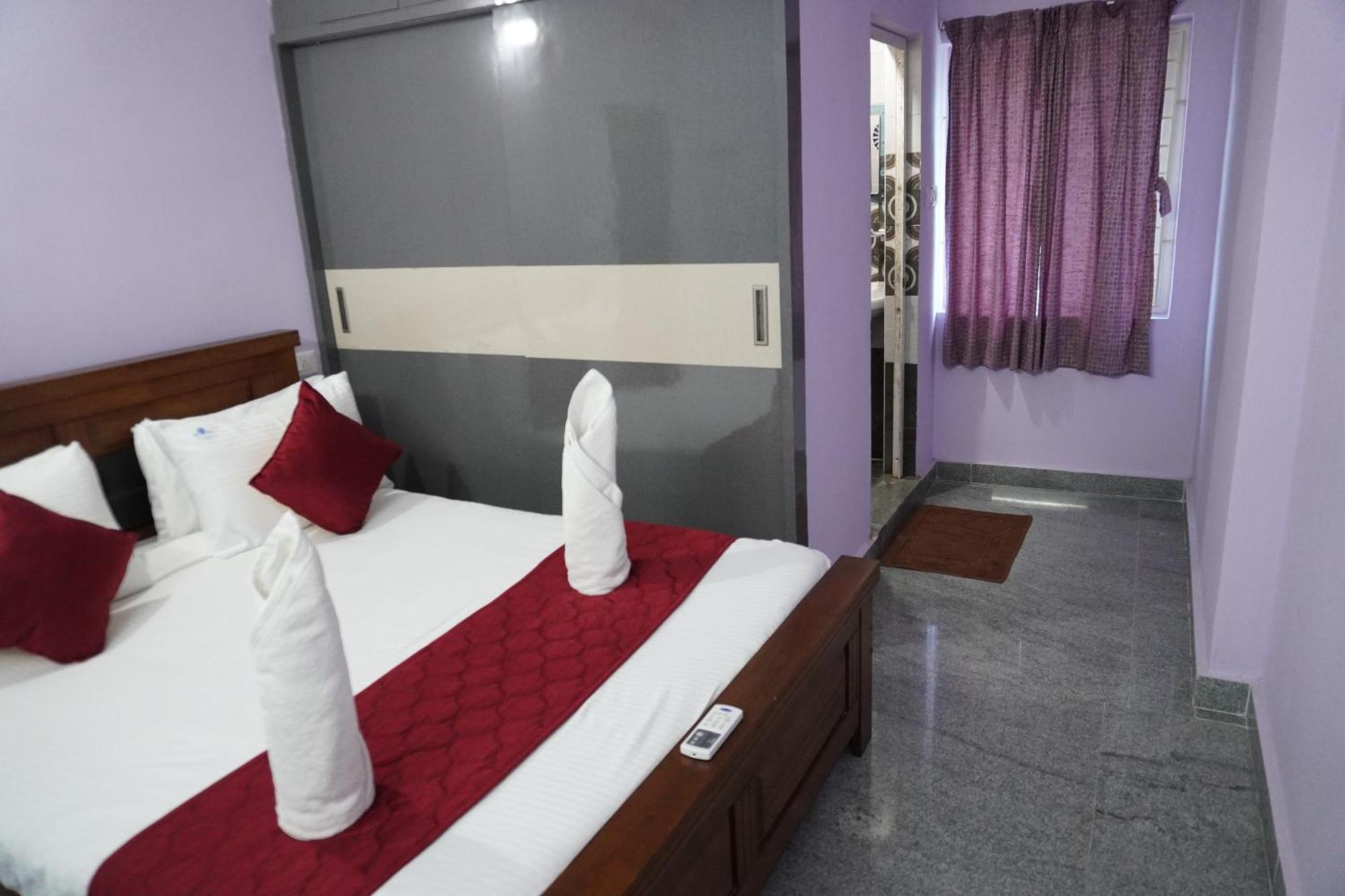 Tirumala Premium Home Stay Tirupati Buitenkant foto